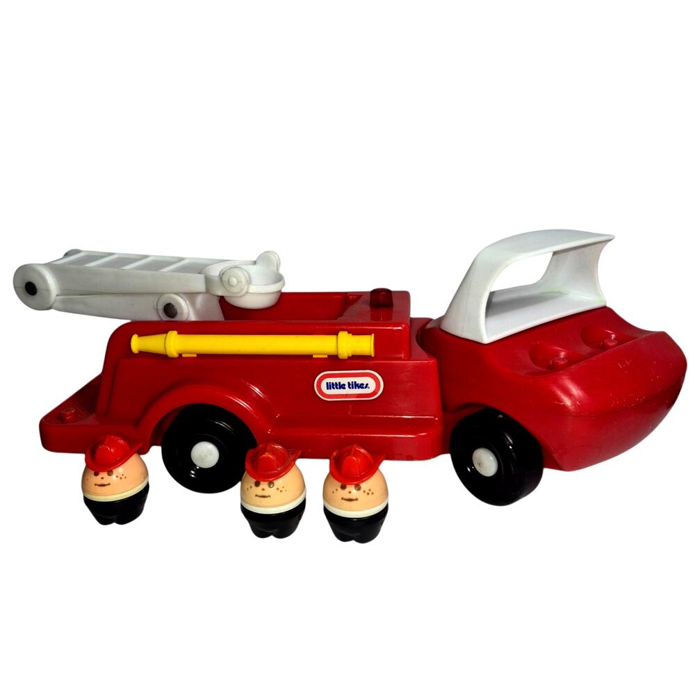 Vintage 80s Little Tikes Toddle Tots Fire Truck & # Chinky Firemen Little People - Picture 2 of 10